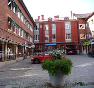 UppuTalk samtalsterapeut och logoped i Linköping, 2 trappor upp i tegelhuset till vänster.